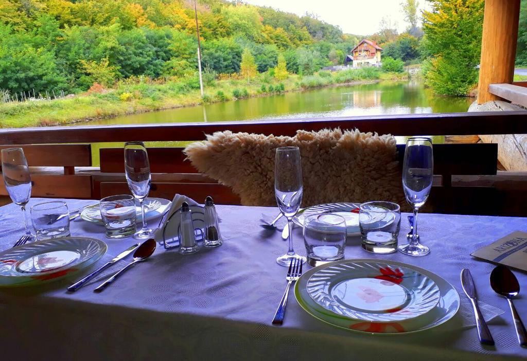 Rancho 555 ξενώνας Uzhhorod Εξωτερικό φωτογραφία