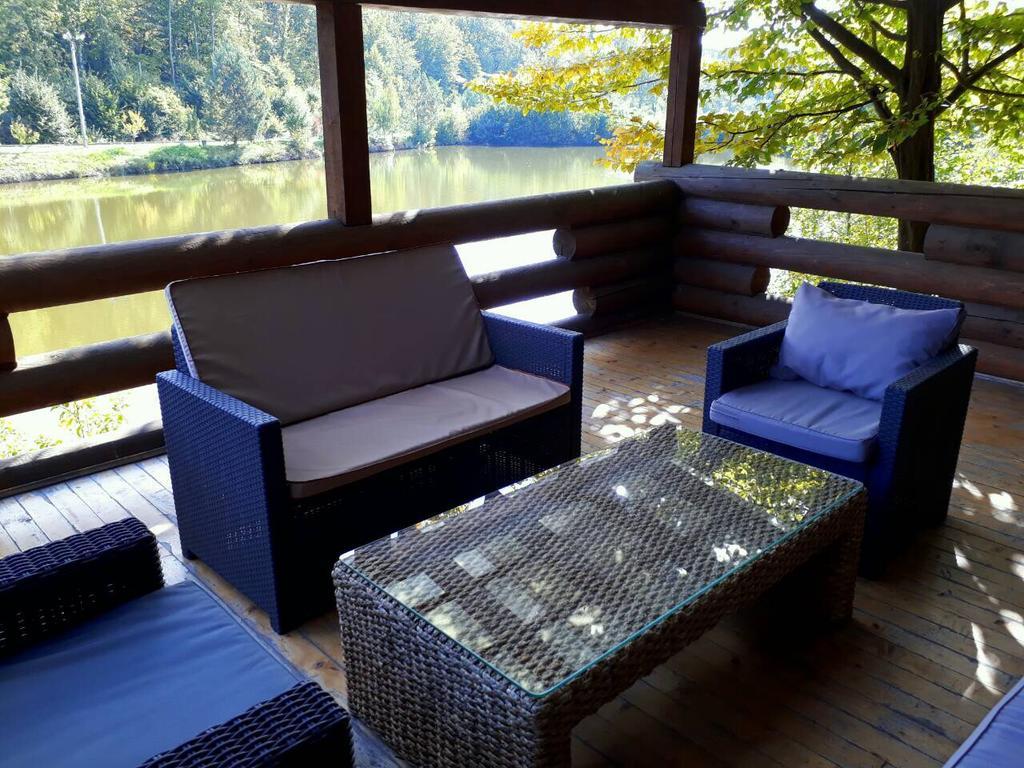 Rancho 555 ξενώνας Uzhhorod Εξωτερικό φωτογραφία